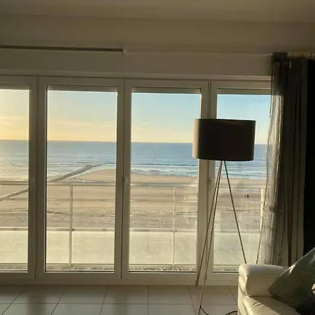 Lägenhet Knappe Met Subliem Zeezicht! Oostende